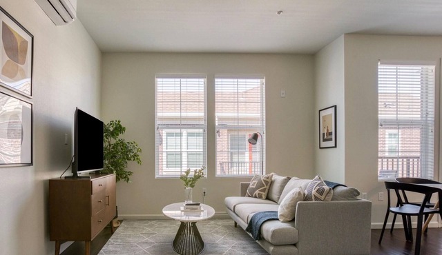 Lovely 1BR in Pleasanton, Parking + Pet-Friendly