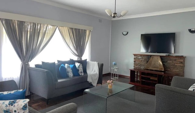 Lovely 3 bed in Mount Pleasant - 2153
