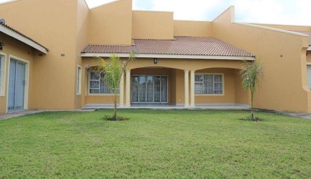 Luxurious home with pool, WIFI, b/hole & power backup