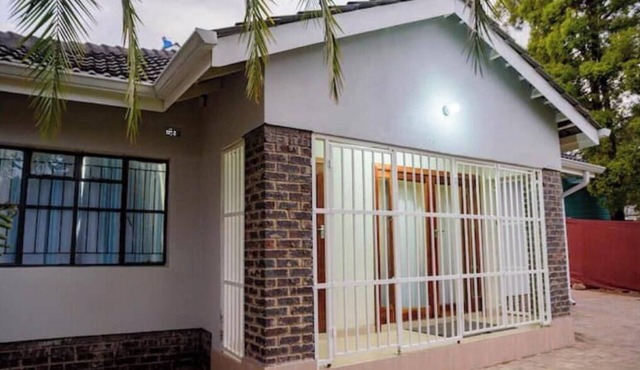 Luxury One Bed Near Sam Levy's