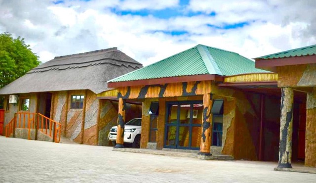 Makgadikgadi Riverview Inn