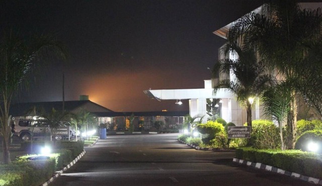 Moba Hotel & Convention Centre