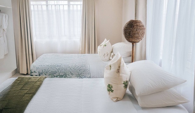 Modern 2BR 10 min to Lusaka Airport ~Naya ~ Parkng ~24/7Solar