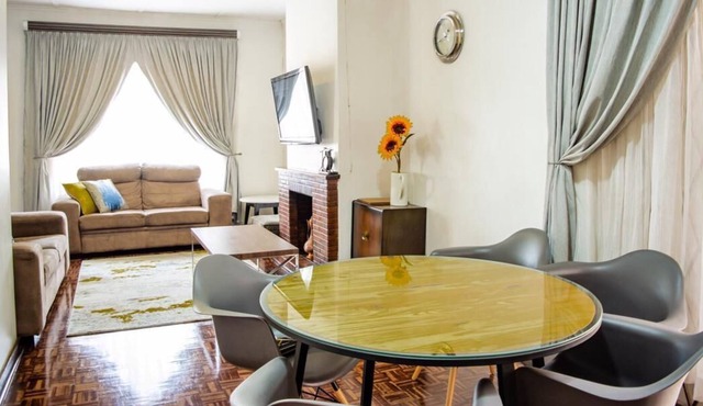 Modern 3 bedroomed guesthouse in Paddonhurst - 2037