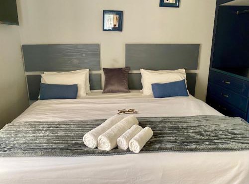 Modern studio apartment in a central New Chadcombe - 2318