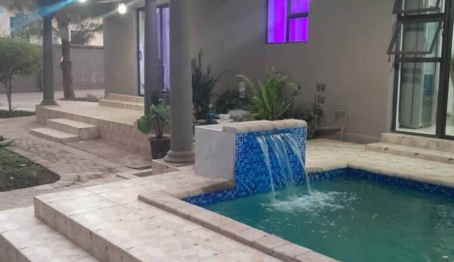 Modernly Furnished Standard Room With Queen bed - 2220