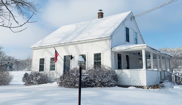 Mtn Views Farmhouse with Fenced in Backyard