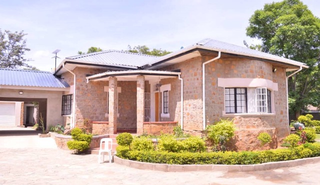 Napier Family-sized condo in Central Bulawayo