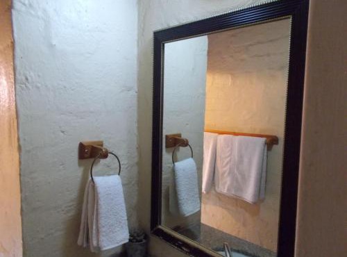 Ndeke Hotel