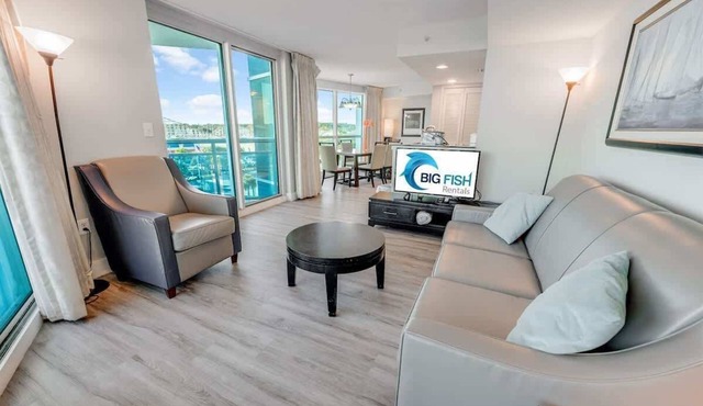 New Corner Suite 2BR, Direct Ocean and City Views