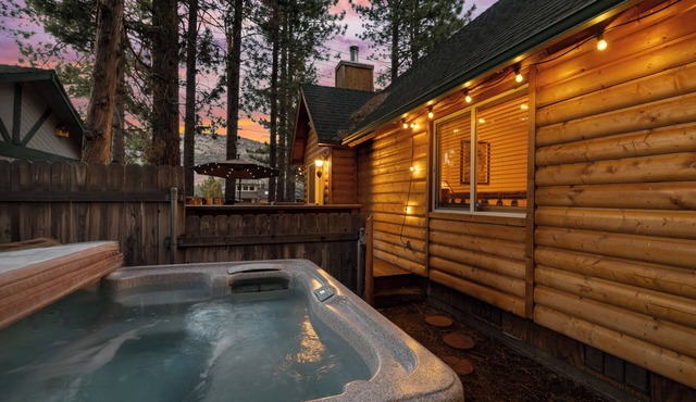 New: Rustic Cabin, Hot Tub, Games