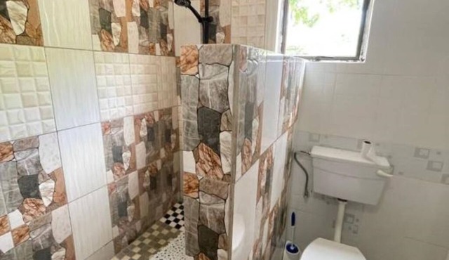 Ngami Gates : Twin Family Room