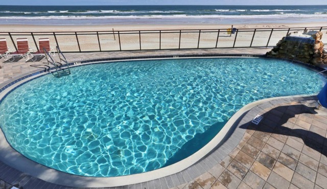 Ocean View Two Bedroom, Luxury Condo, Ormond Beach, FL (3211340)