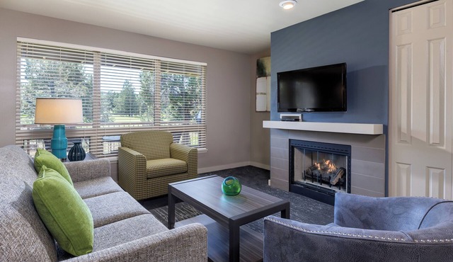 OFFICIAL LISTING | WorldMark Eagle Crest 2 BR w/2 Pools, 3 Golf Courses & More!