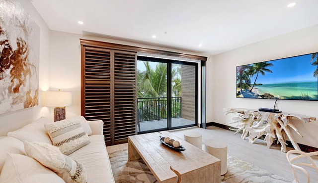 One Bedroom Double Queen (2 Queens) Pool View Luxury Suites