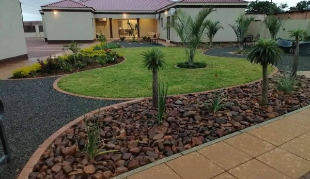 Pahotel Bed & Breakfast