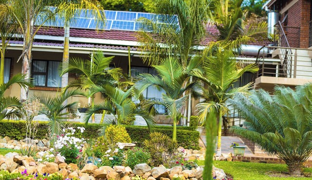 Palm Leaf Gardens