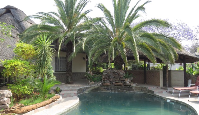 Parrot Lodge
