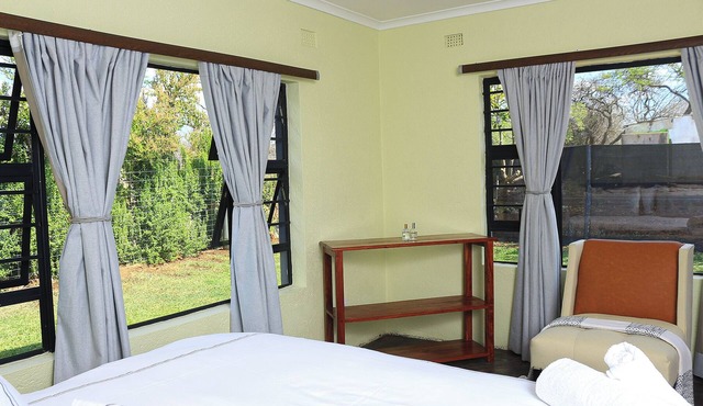 Perfect 2 Bedroom Farmhouse Close to Bulawayo CBD