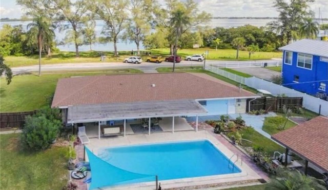 Pool home on the Bay, large private yard near AMI