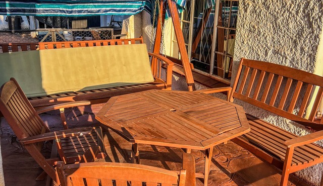 PROXIMITY! Gorgeous 2 Bedroom Lodge - Centre of Harare’s Social Scene