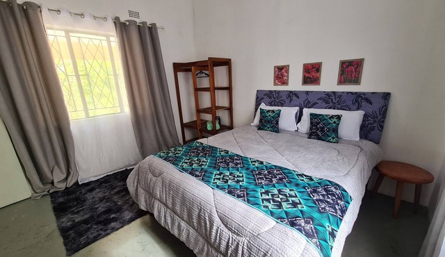 Quiet, centrally located apartment, perfect for work or play