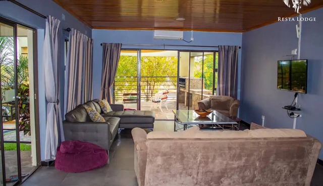 Resta Lodge Kariba Cottage A