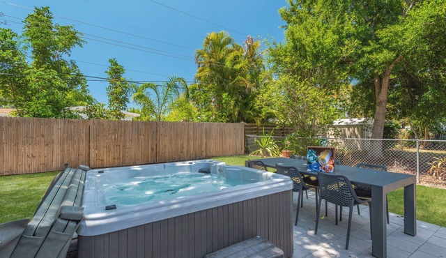 Retreat w/Hot Tub& Private Fenced Yard by Beach