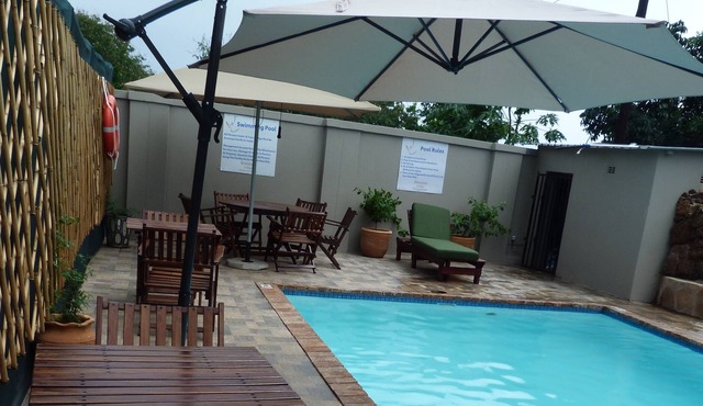 Rhino Lodge Victoria Falls 1 Bedroom With King Size Bed,pool, Wifi