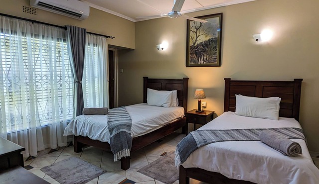 Room-zambezi Family Lodge - Buffalo Room