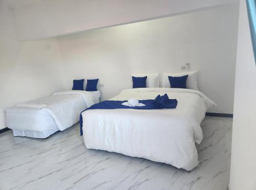 Salama BlueLodge