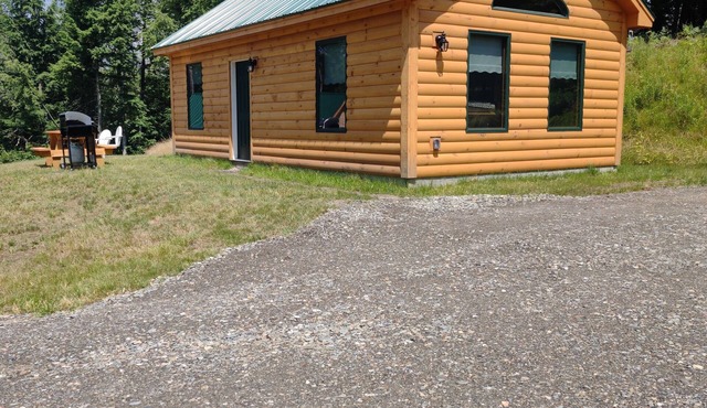 Serene Country Cabins 5 near Stowe, Smuggler's Notch, Breweries, Long Trail