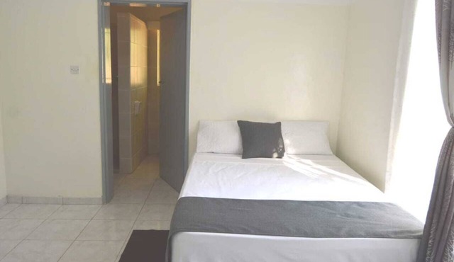 Serene spacious environment five minutes drive