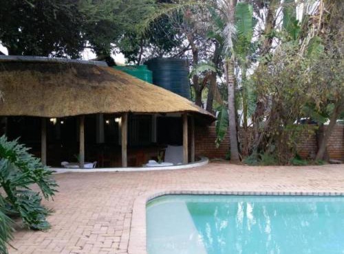 Serowe Hotel