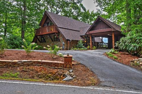 Sky Valley Home w/Stunning Views - 1 Mi to Resort