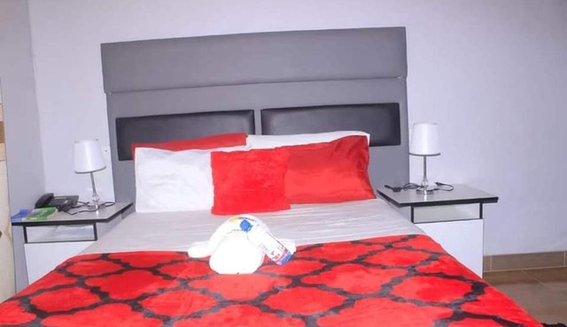 Somerset Sun Guest House