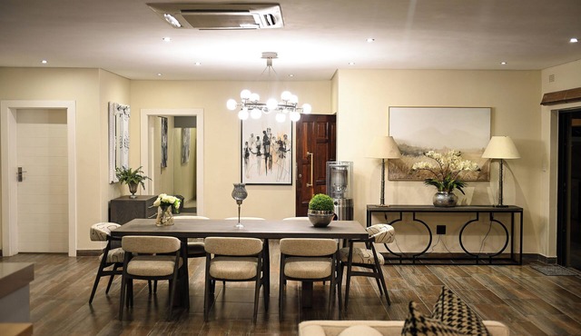 Spacious 4-bedroom apartment with WiFi, fitness room in enjoyable Harare