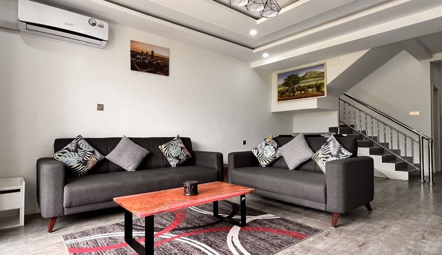 Stunning 2 Bedroom Flat