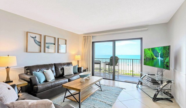 Stunning Direct Oceanfront Condo | Superb 8th Floor Views! 🌊