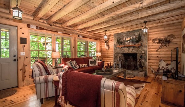 Stylish 3BR Log Cabin w Fire Pit Near Trails