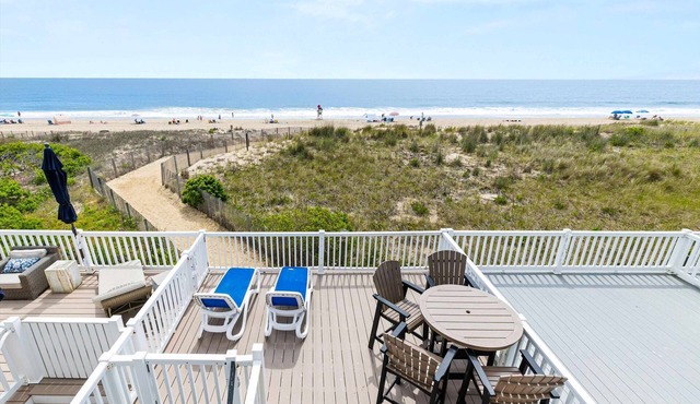Surf Village Ocean Front!