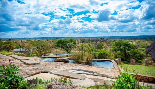 Thakgalo Honeymoon Suite - 2211