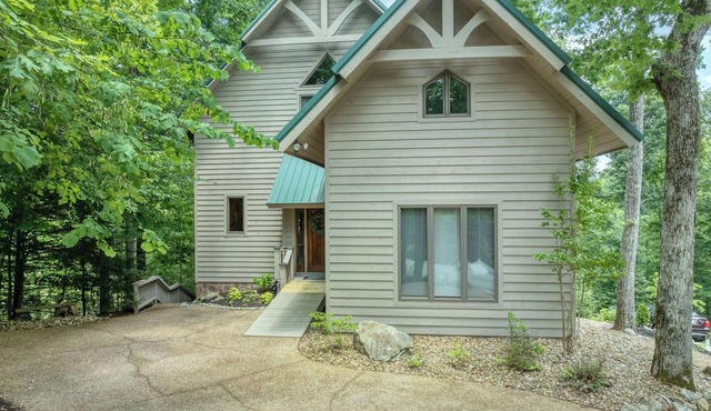 This Amazing home has much to offer ,spacious rooms & and a hot-tub for relaxing