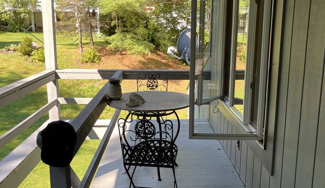 Tucked In - A Spacious Stowe Cottage in the Woods