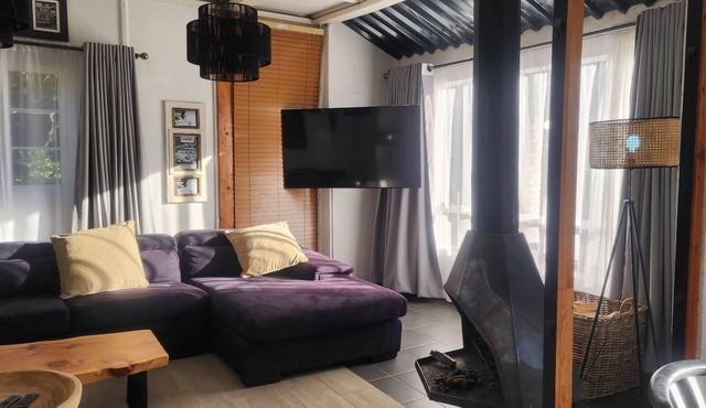 Two bed Nyanga Lakeside cottage - 2298