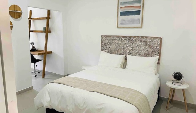 Ultra modern 2 bedroomed apartment - 2082