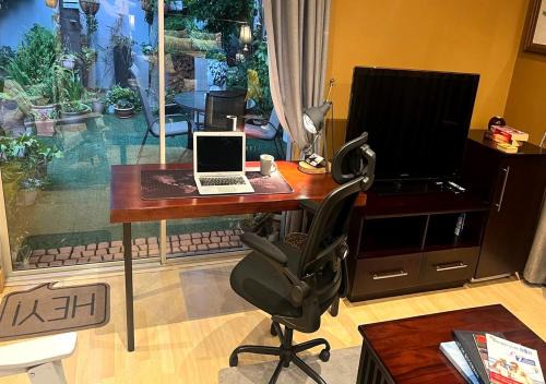 Urban Oasis Gaborone "Secure Quiet Luxury in the City" near the CBD