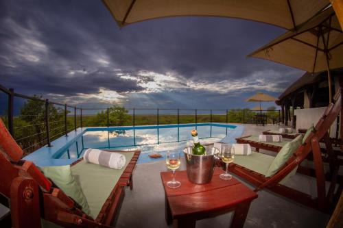 Uukwaluudhi Safari Lodge