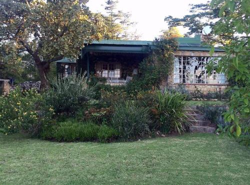 Victorian style cottage in Nyanga - 2096