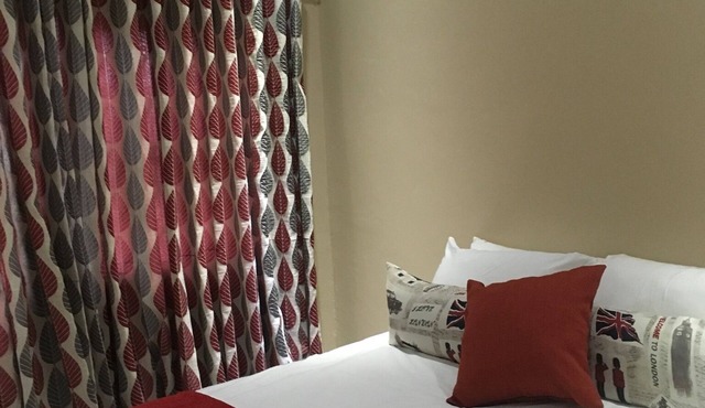 Well secured 3 bedroom apartment, clean and neat with a beautiful garden